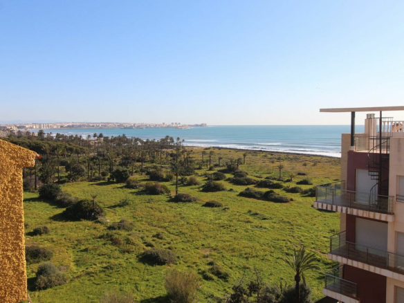 2-bedroom Apartment In Orihuela Costa, Spain (89 M²)