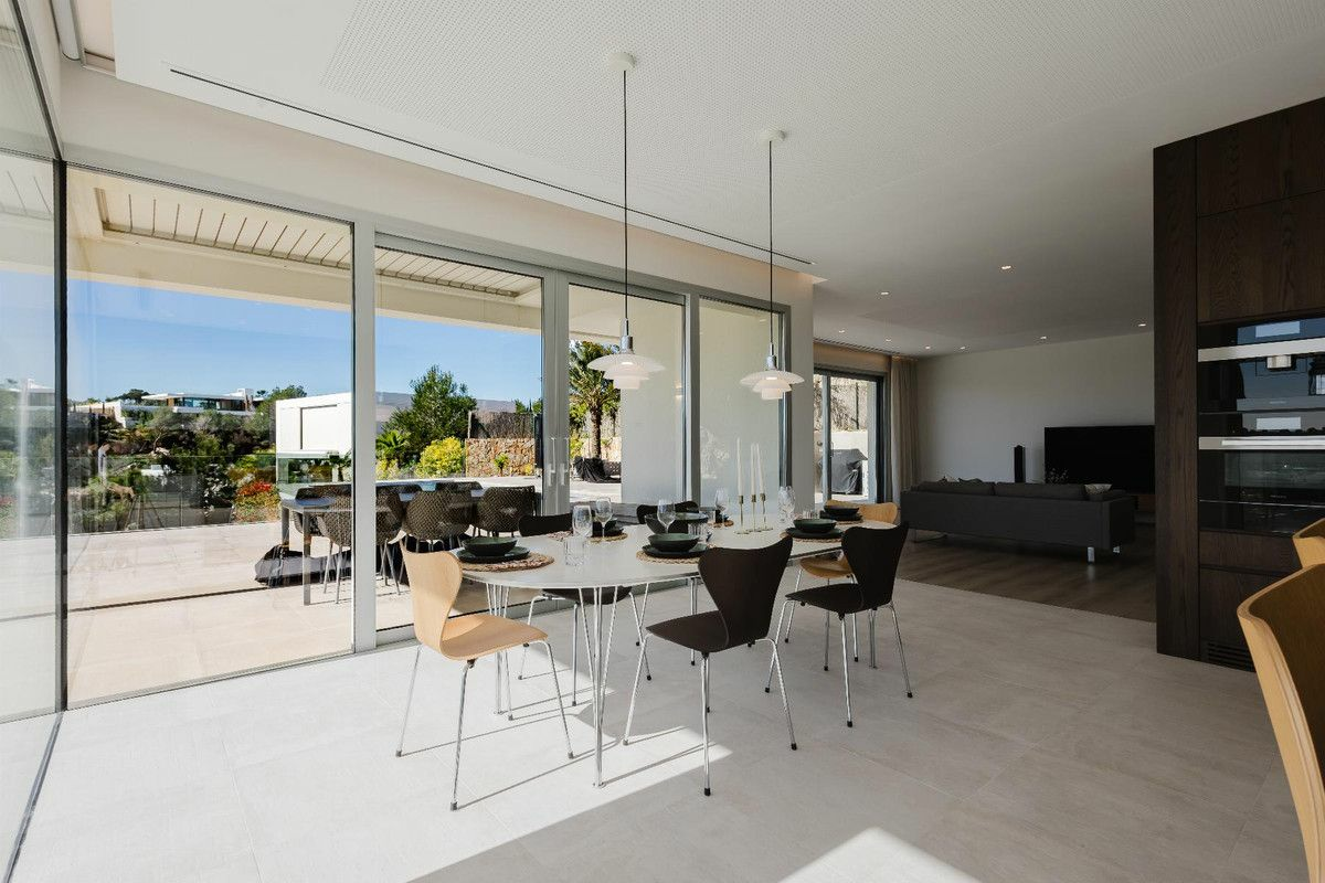 5-bedroom Villa In Orihuela, Spain (546 M²)