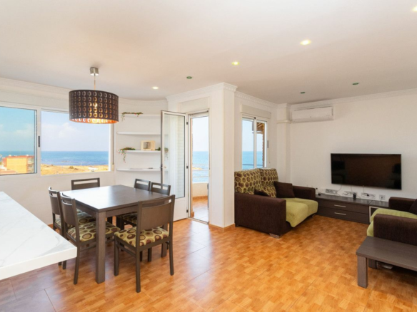 3-bedroom Apartment In Torrevieja, Spain (80 M²)