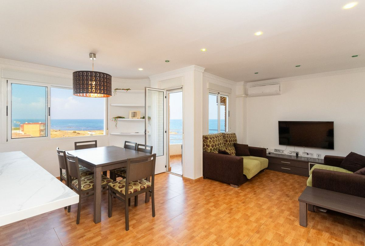3-bedroom Apartment In Torrevieja, Spain (80 M²)