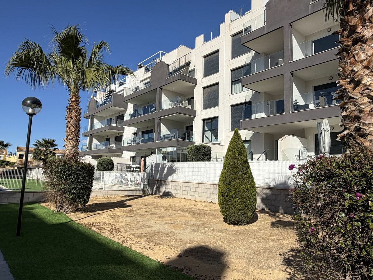 2-bedroom Apartment In Orihuela Costa, Spain (80 M²)