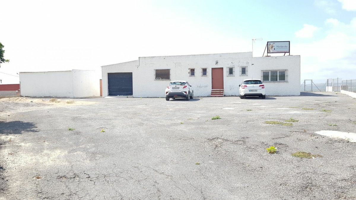 2-bedroom Country House In Los Montesinos, Spain (253 M²)