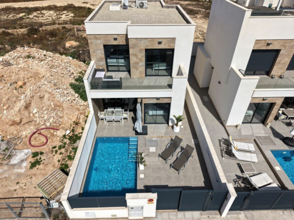 3-bedroom Villa In Los Montesinos, Spain (120 M²)