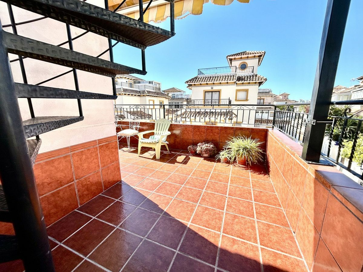 2-bedroom Apartment In Orihuela Costa, Spain (90 M²)