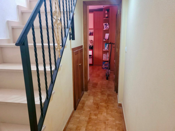 3-bedroom Apartment In Guardamar Del Segura, Spain (108 M²)