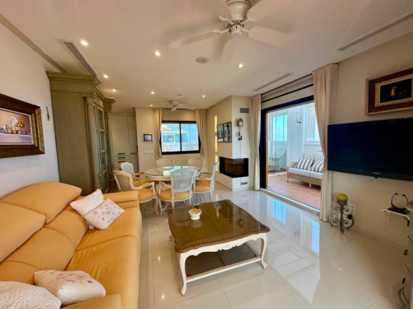 2-bedroom Apartment In Guardamar Del Segura, Spain (160 M²)