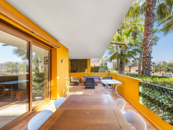 2-bedroom Apartment In Orihuela Costa, Spain (84 M²)