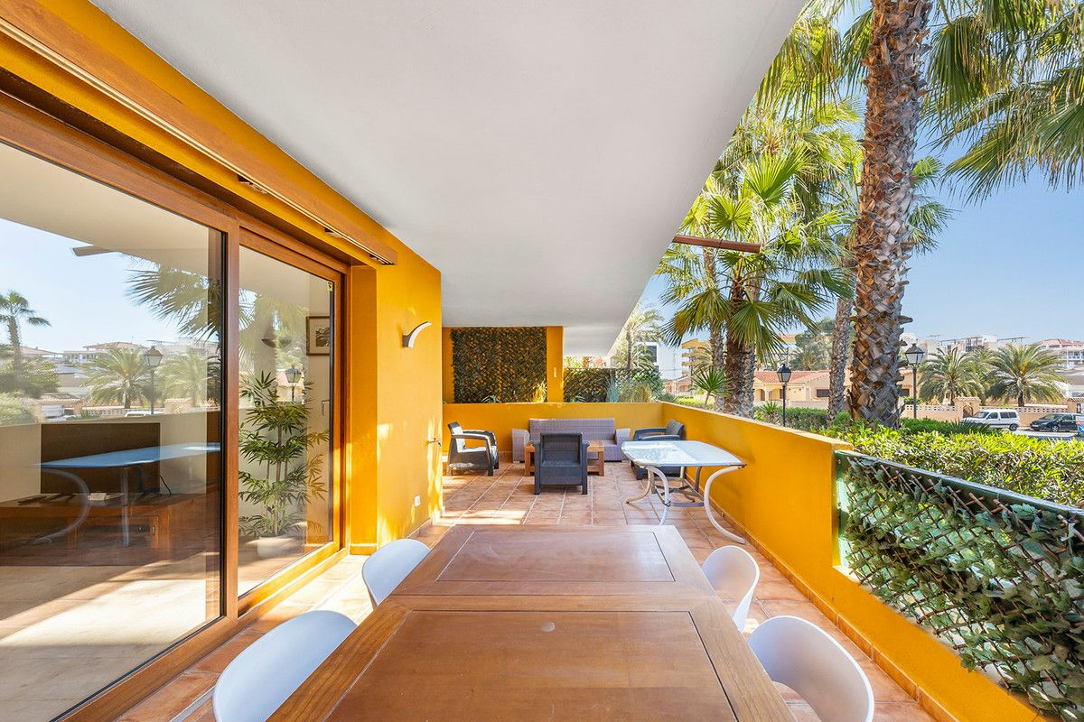 2-bedroom Apartment In Orihuela Costa, Spain (84 M²)
