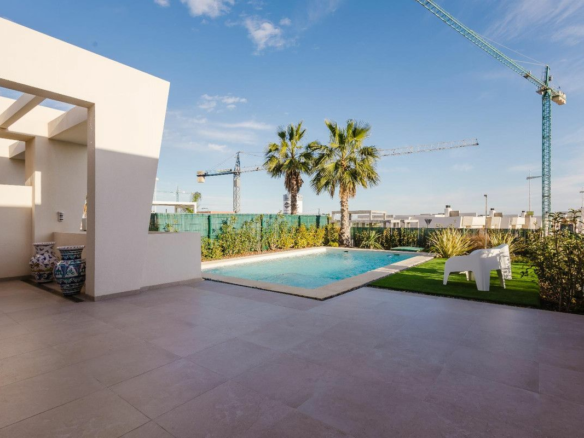 4-bedroom Villa In Algorfa, Spain (362 M²)