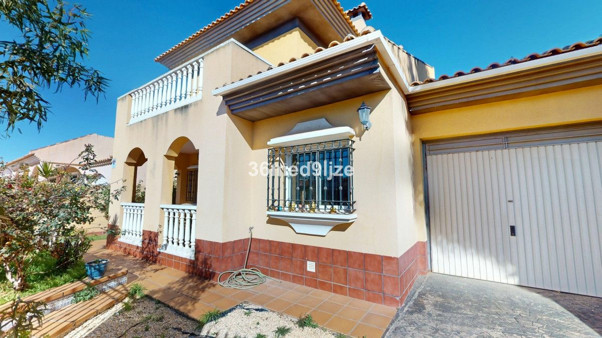 Villa In Los Alcázares