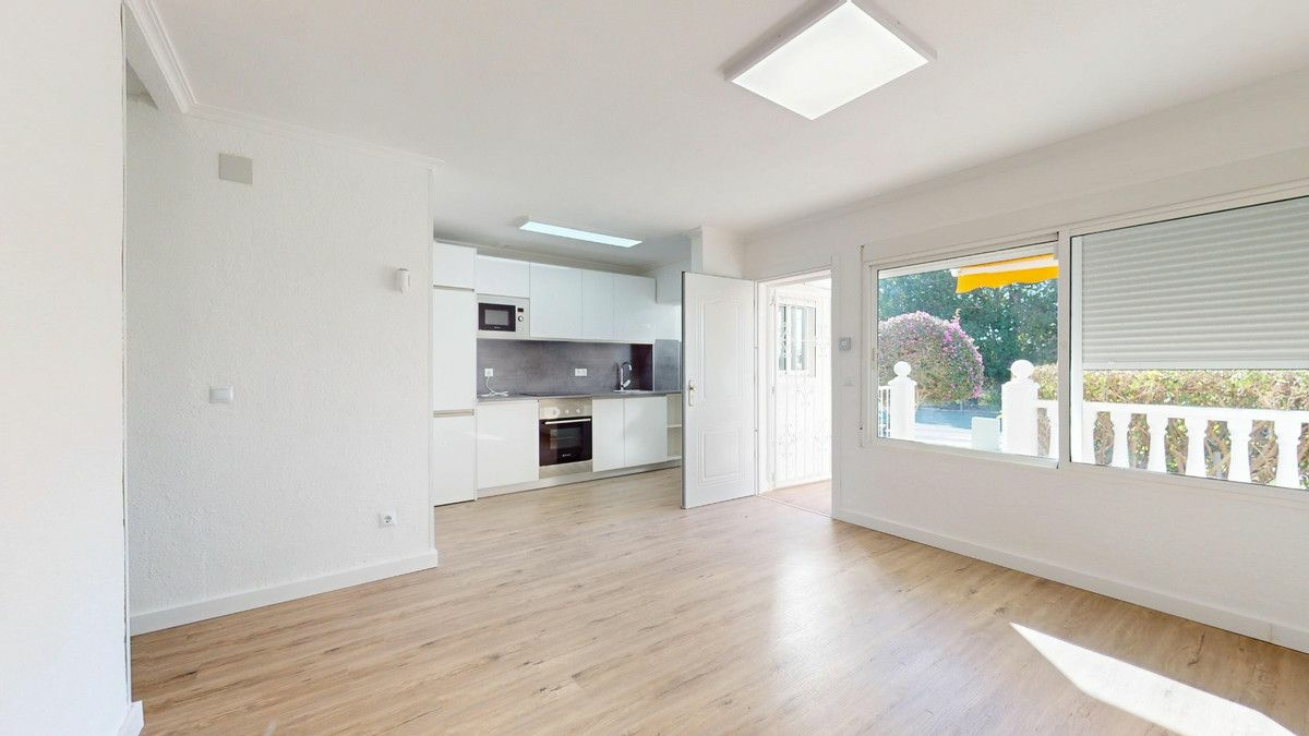 2-bedroom Villa In Orihuela Costa, Spain (63 M²)