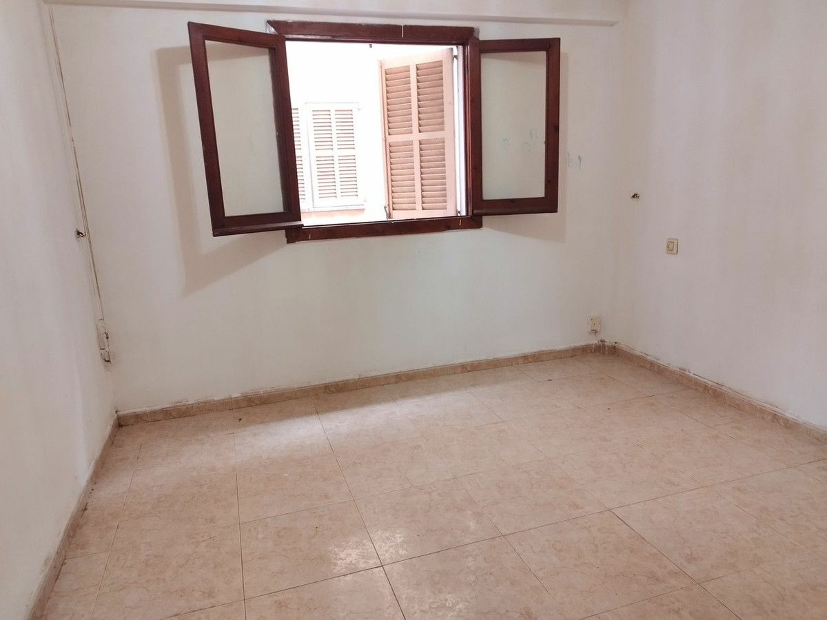 3-bedroom Apartment In Palma De Mallorca, Spain (90 M²)