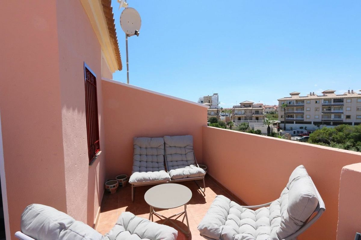 3-bedroom Apartment In Daya Nueva, Spain (90 M²)