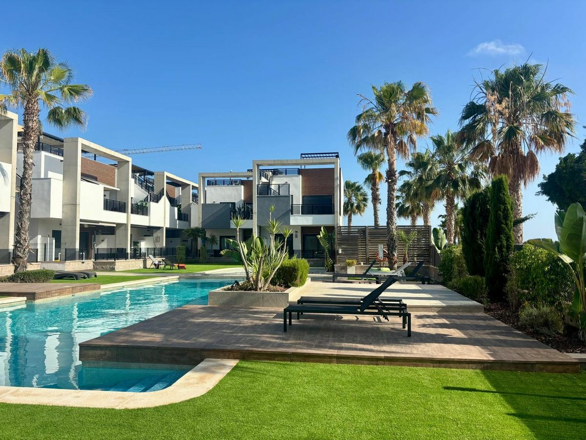Apartment In Guardamar Del Segura