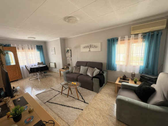 3-bedroom Villa In La Marina, Spain (95 M²)