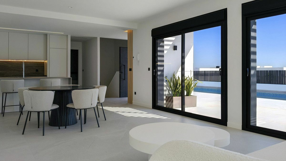 4-bedroom Villa In Rojales, Spain (265 M²)