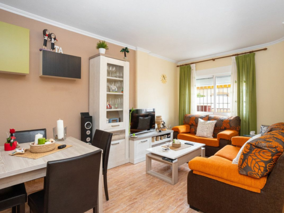 4-bedroom House In Los Alcázares, Spain (178 M²)