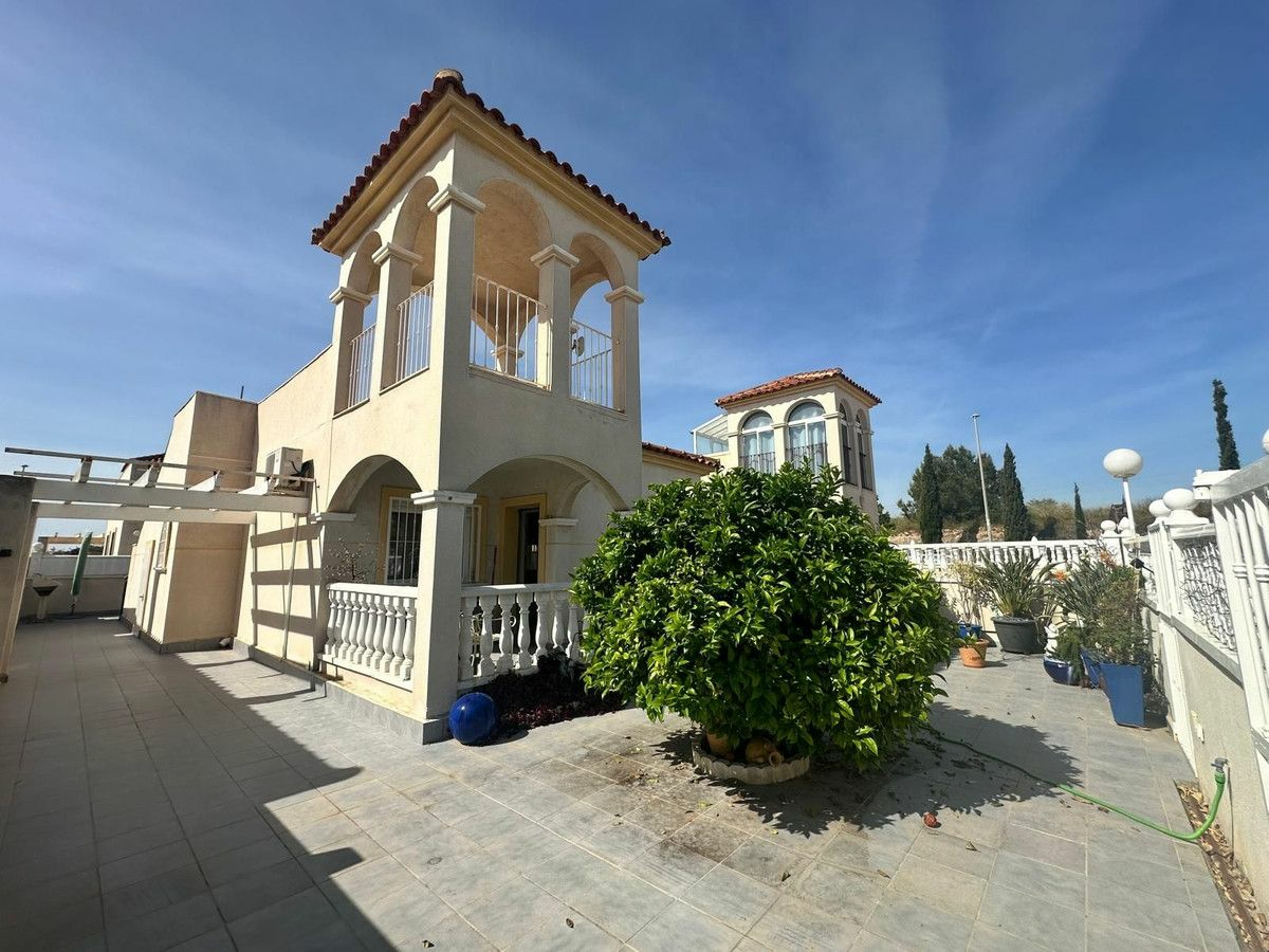 2-bedroom Villa In Algorfa, Spain (85 M²)