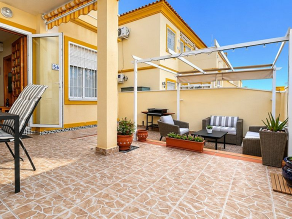 2-bedroom Villa In Orihuela Costa, Spain (50 M²)