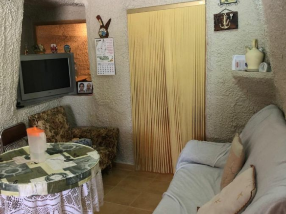 2-bedroom Cave House In Abanilla, Spain (100 M²)