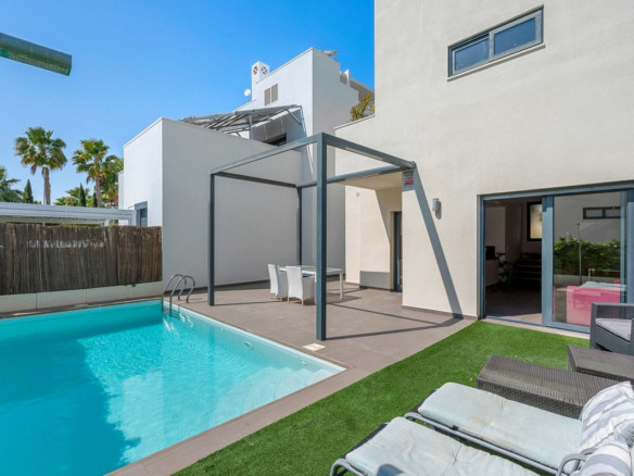 2-bedroom Villa In Rojales, Spain (92 M²)