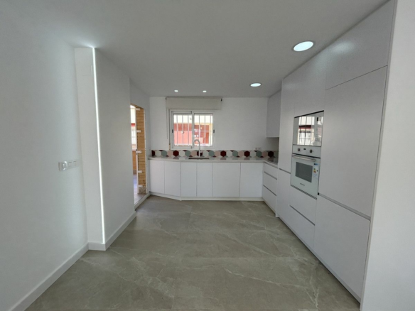 Apartment In Pilar De La Horadada