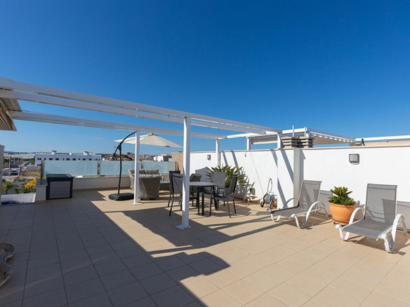 2-bedroom Apartment In Pilar De La Horadada, Spain (77 M²)