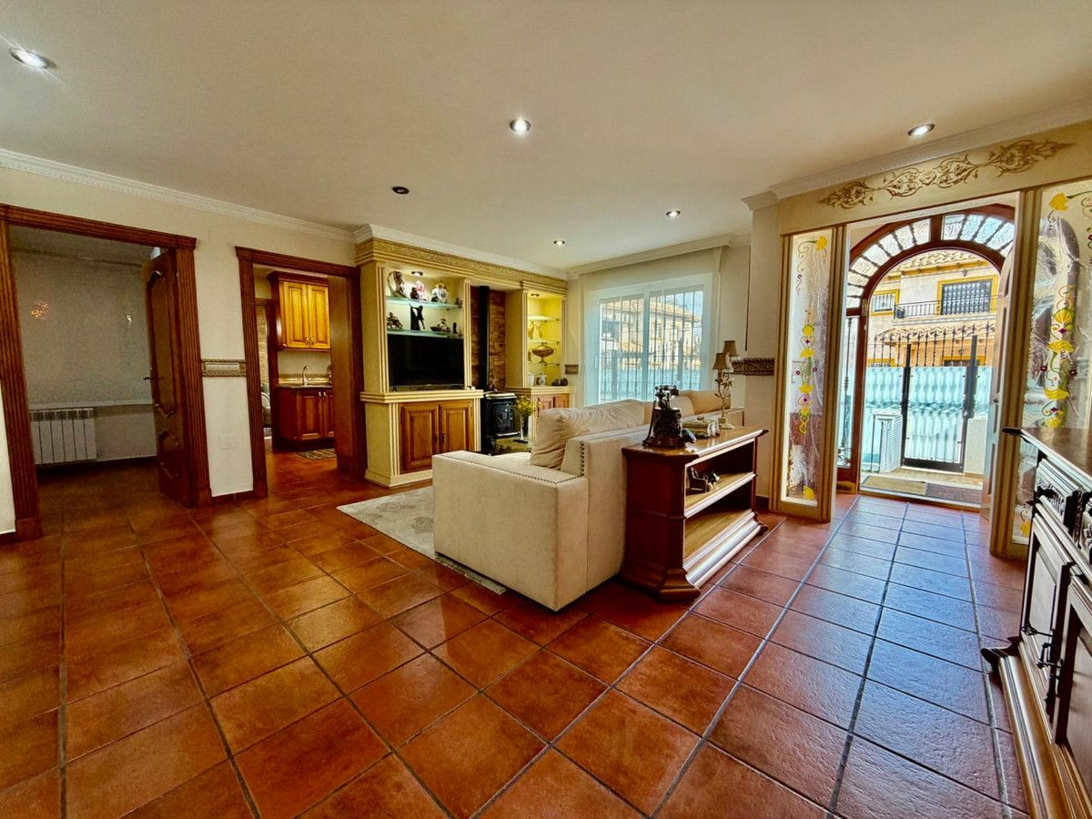 4-bedroom Villa In Orihuela Costa, Spain (189 M²)