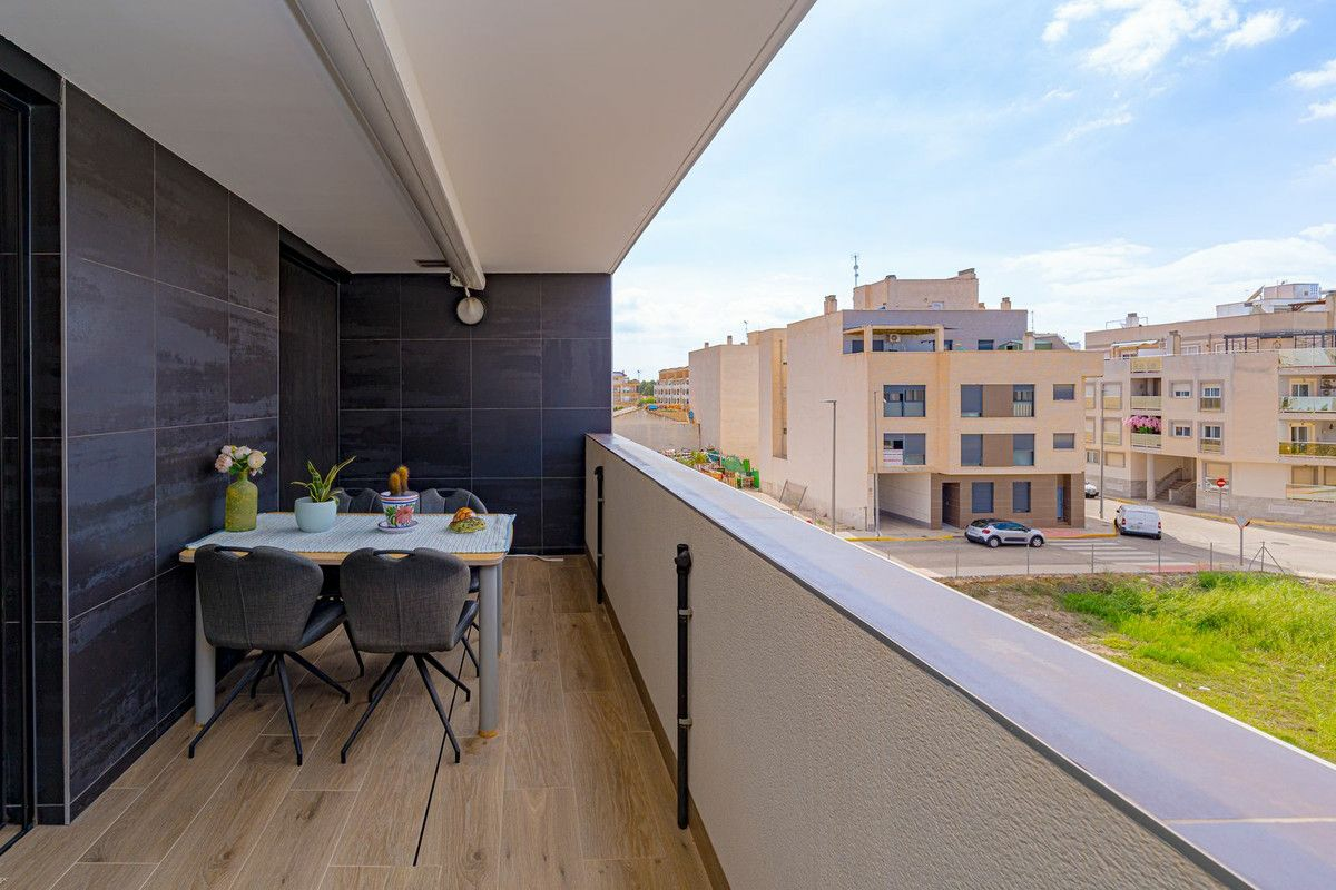 2-bedroom Apartment In Formentera Del Segura, Spain (77 M²)