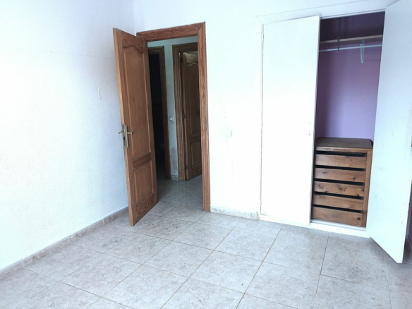 3-bedroom Apartment In Palma De Mallorca, Spain (90 M²)