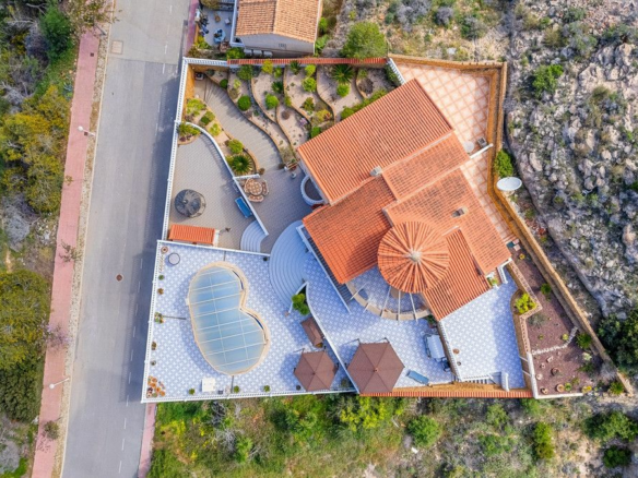7-bedroom Villa In Rojales, Spain (179 M²)