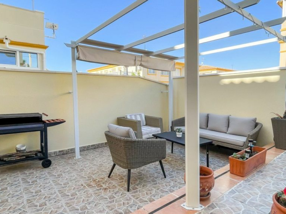 2-bedroom Villa In Orihuela Costa, Spain (50 M²)