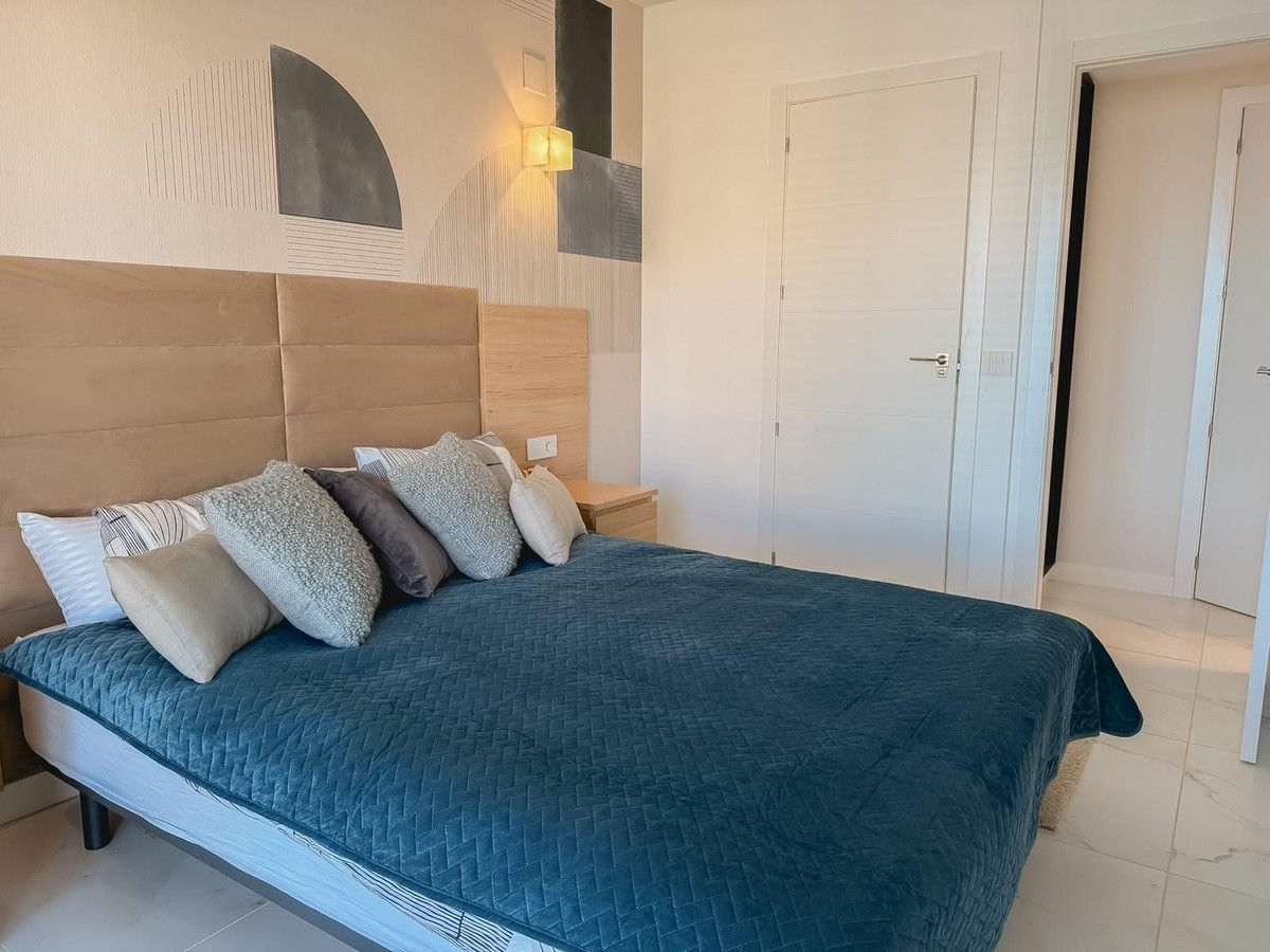 2-bedroom Apartment In Orihuela Costa, Spain (90 M²)