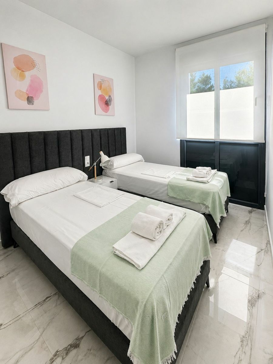 2-5-47c071 2-bedroom Apartment In Orihuela Costa, Spain (70 M²)