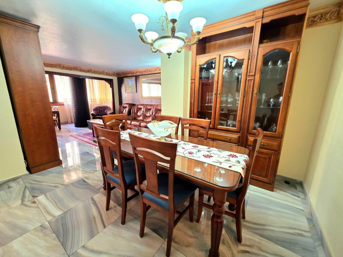3-bedroom Apartment In Alicante, Spain (167 M²)