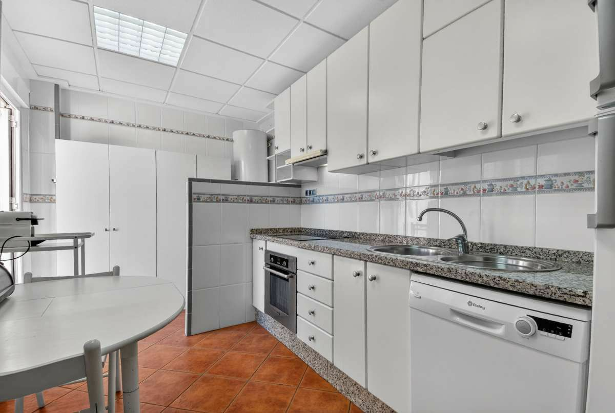 5-bedroom Villa In Santiago De La Ribera, Spain (256 M²)