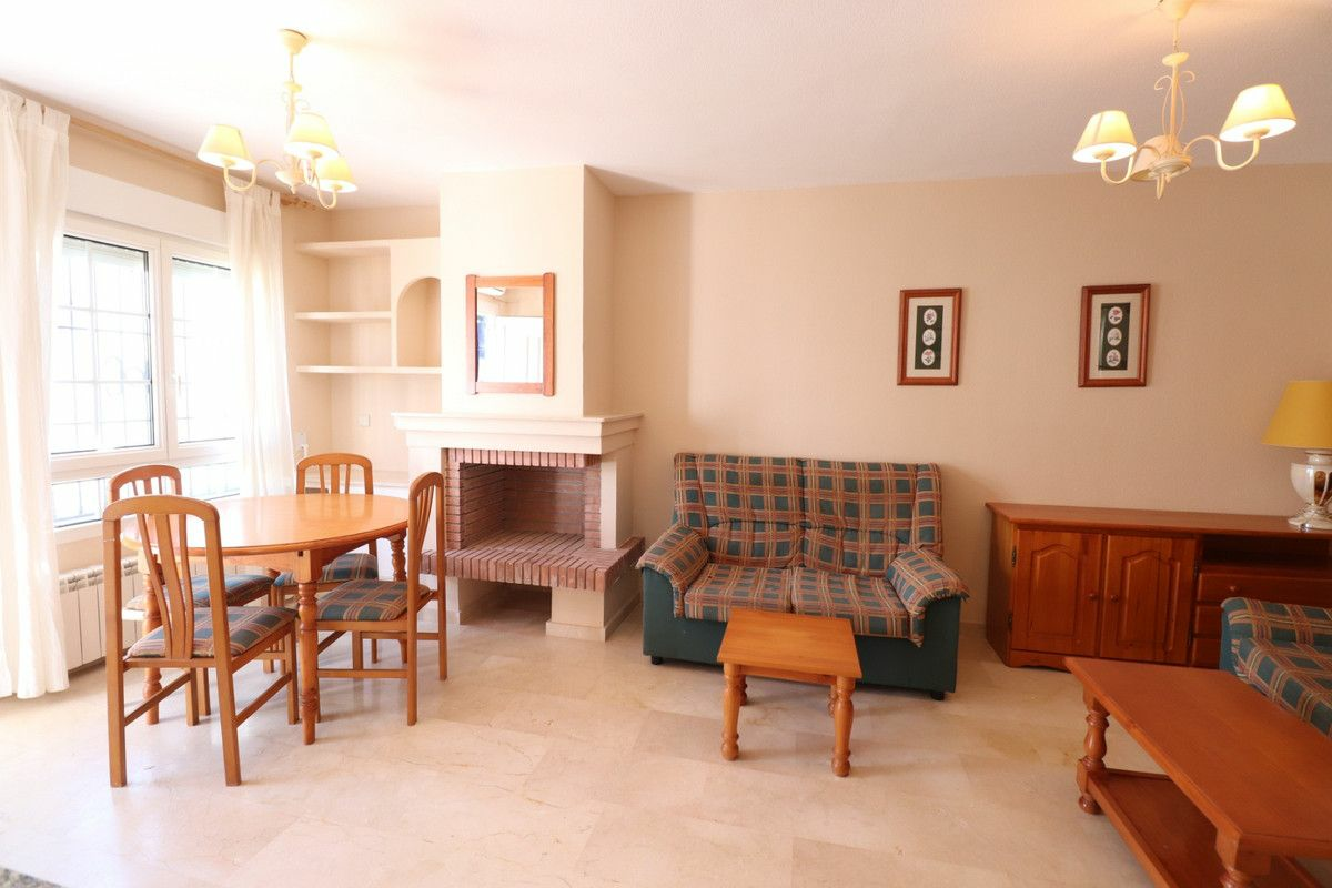 2-bedroom Villa In Orihuela Costa, Spain (63 M²)
