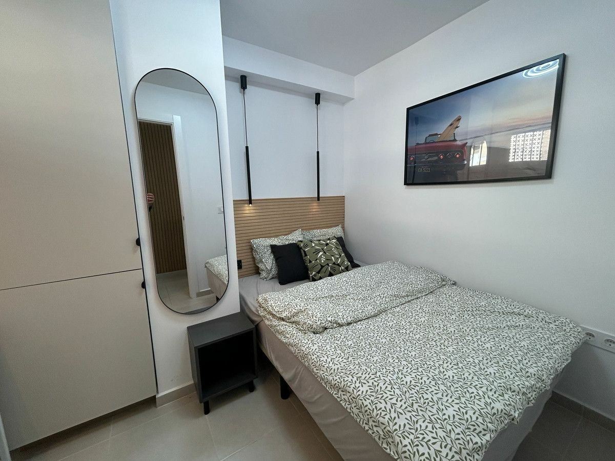 3-bedroom Apartment In Torrevieja, Spain (80 M²)