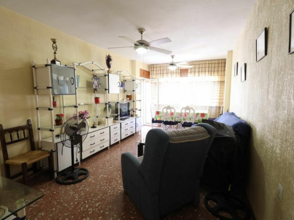 3-bedroom Apartment In Torrevieja, Spain (85 M²)