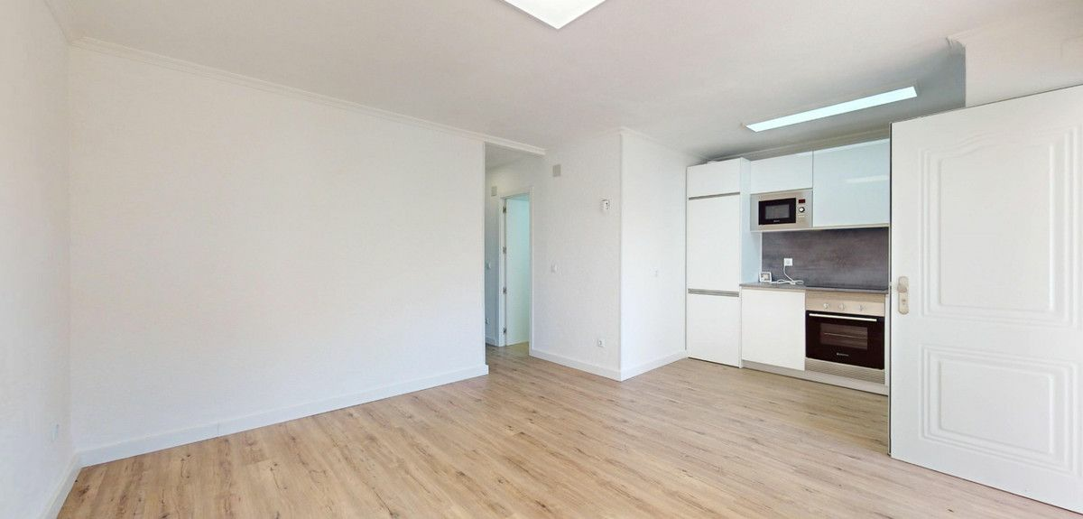 2-bedroom Apartment In Orihuela Costa, Spain (86 M²)