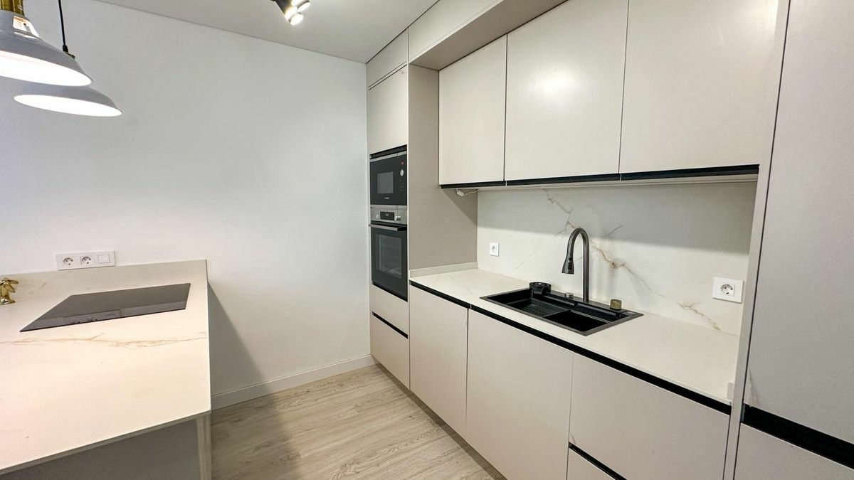2-bedroom Apartment In Torrevieja, Spain (90 M²)