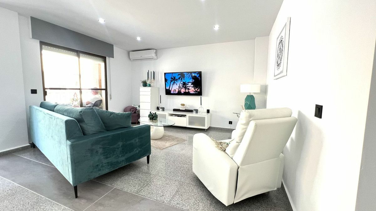 3-bedroom Apartment In Orihuela, Spain (130 M²)