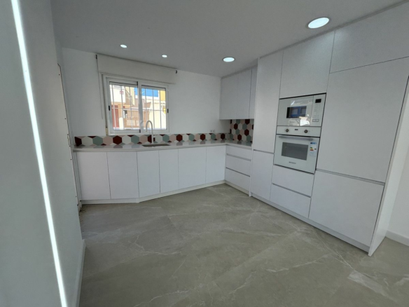 Apartment In Pilar De La Horadada