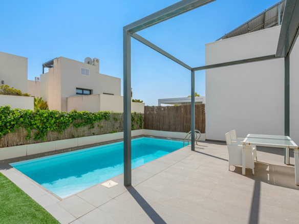 2-bedroom Villa In Rojales, Spain (92 M²)