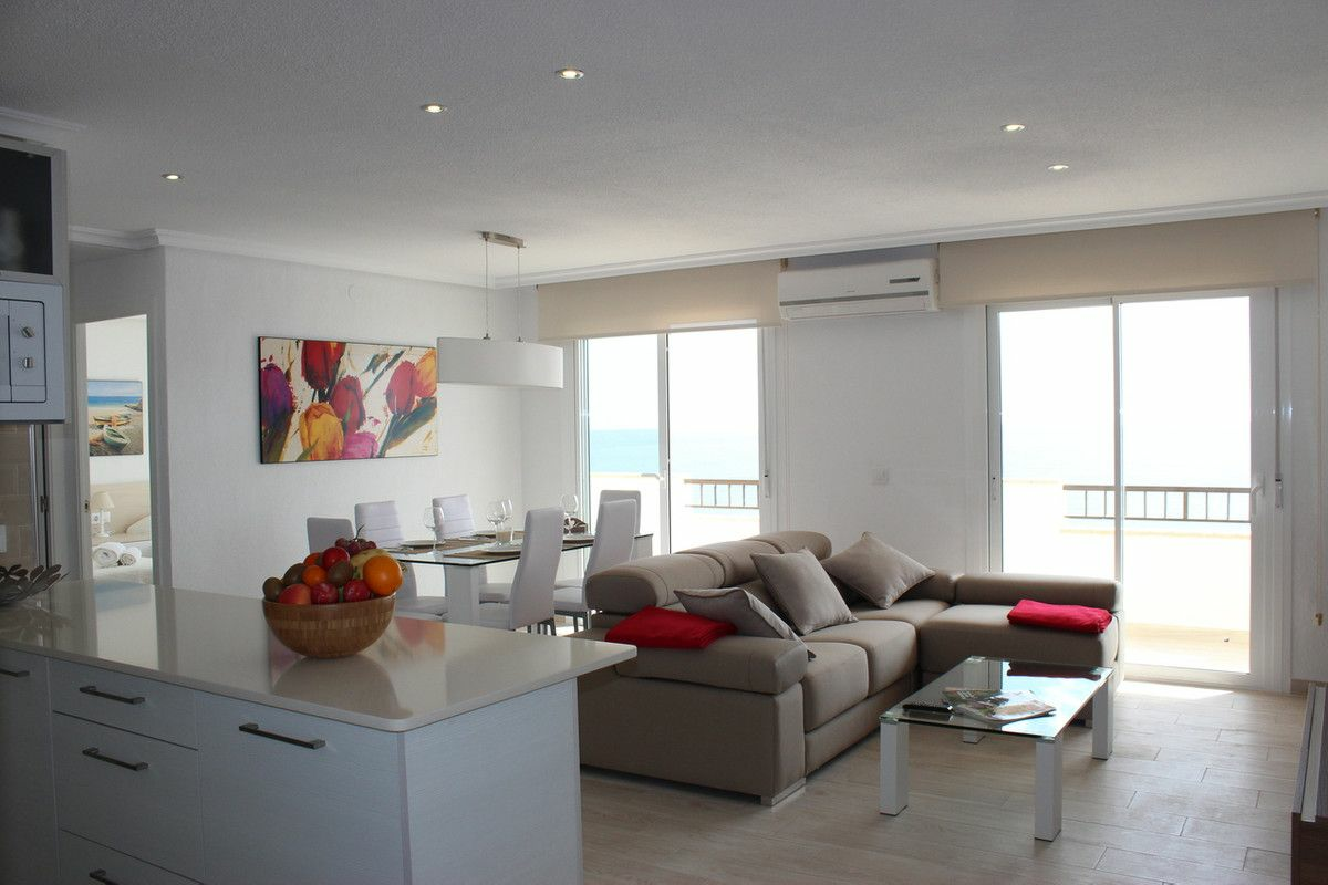 Apartment In Pilar De La Horadada