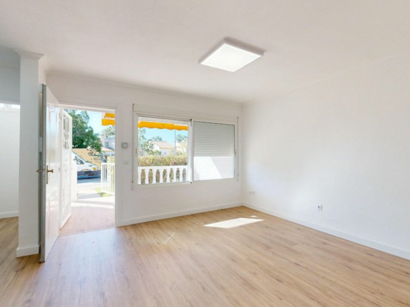 2-bedroom Villa In Orihuela Costa, Spain (63 M²)