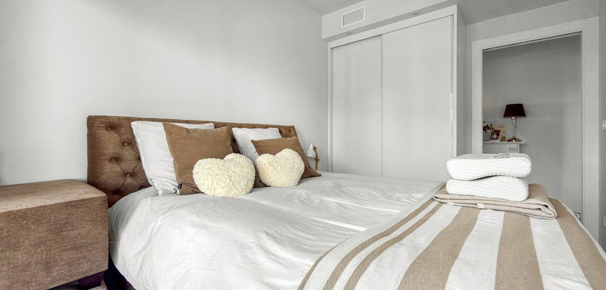 3-bedroom Apartment In Orihuela Costa, Spain (109 M²)