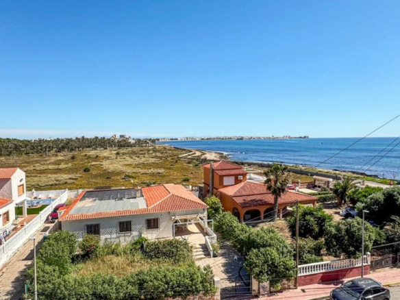 1-bedroom Apartment In Orihuela Costa, Spain (45 M²)