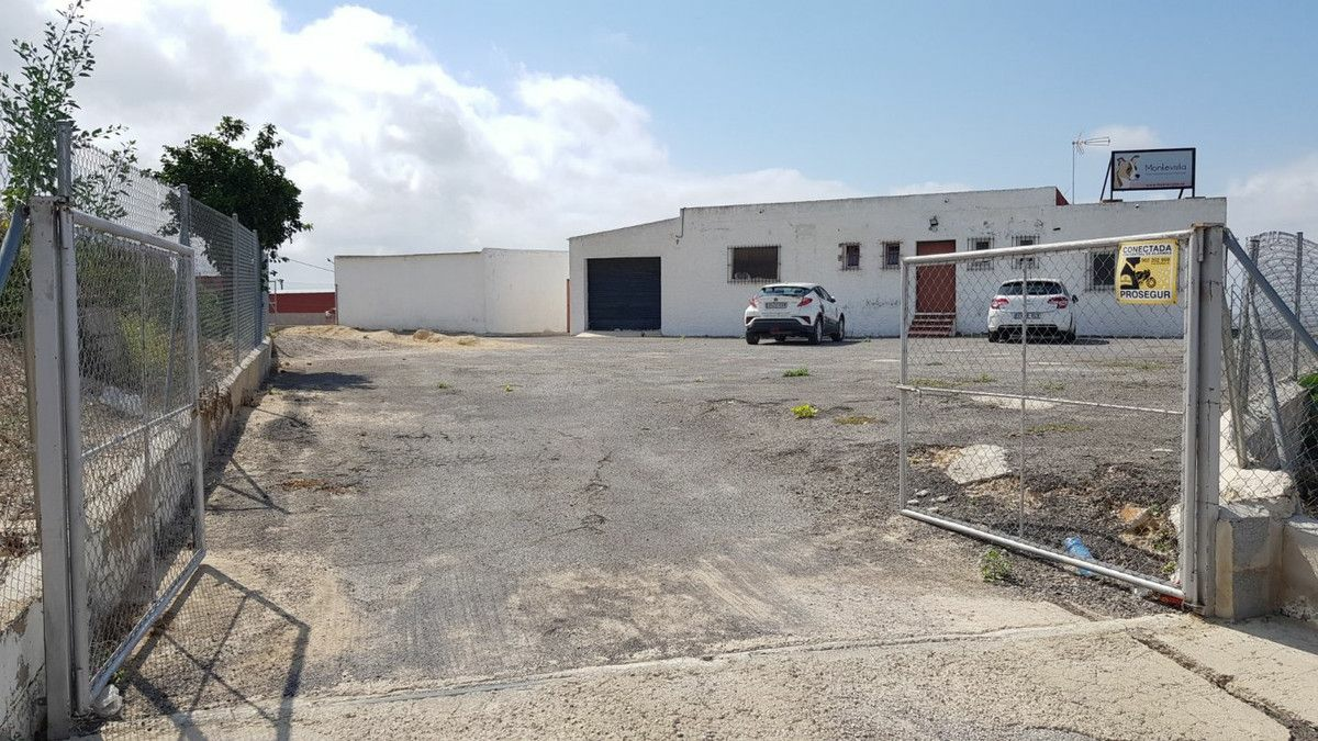 2-bedroom Country House In Los Montesinos, Spain (253 M²)
