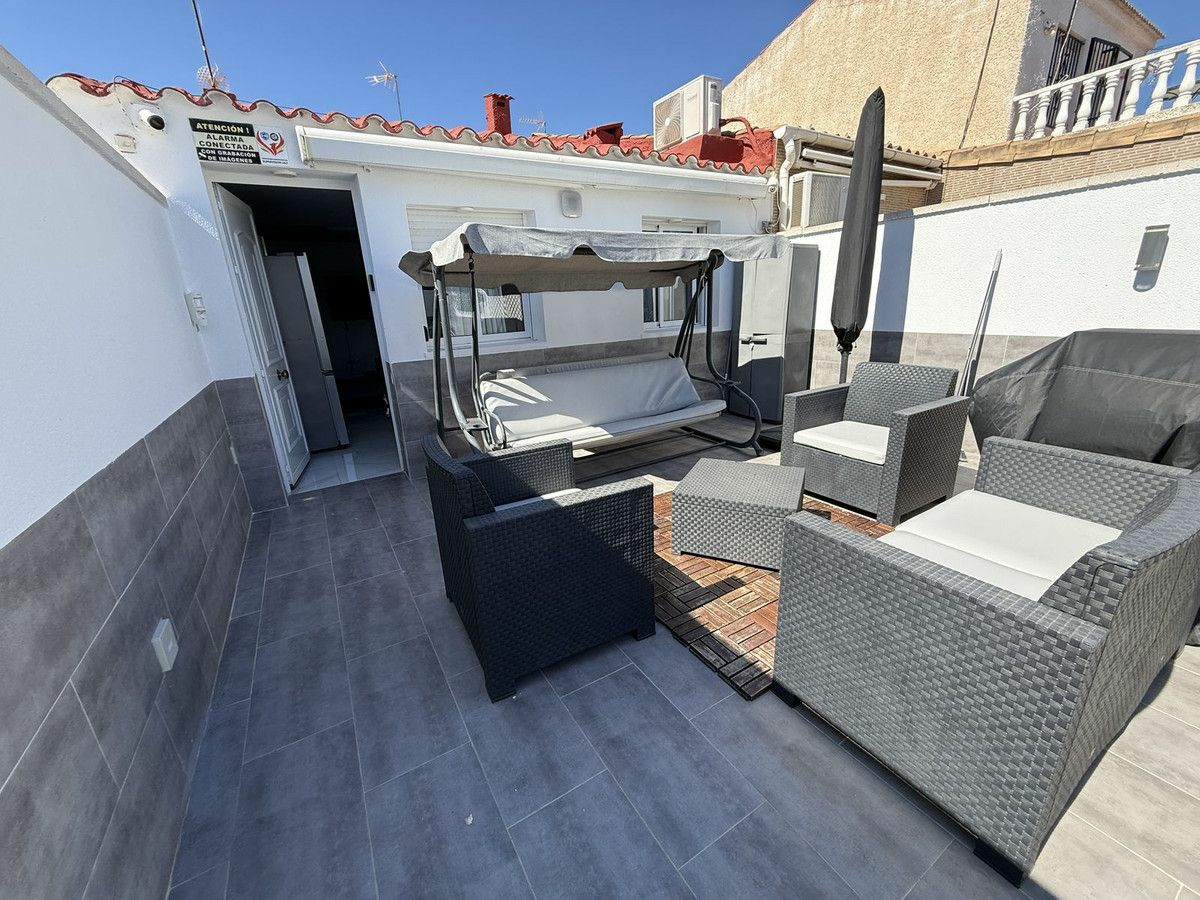 2-bedroom Villa In Torrevieja, Spain (57 M²)